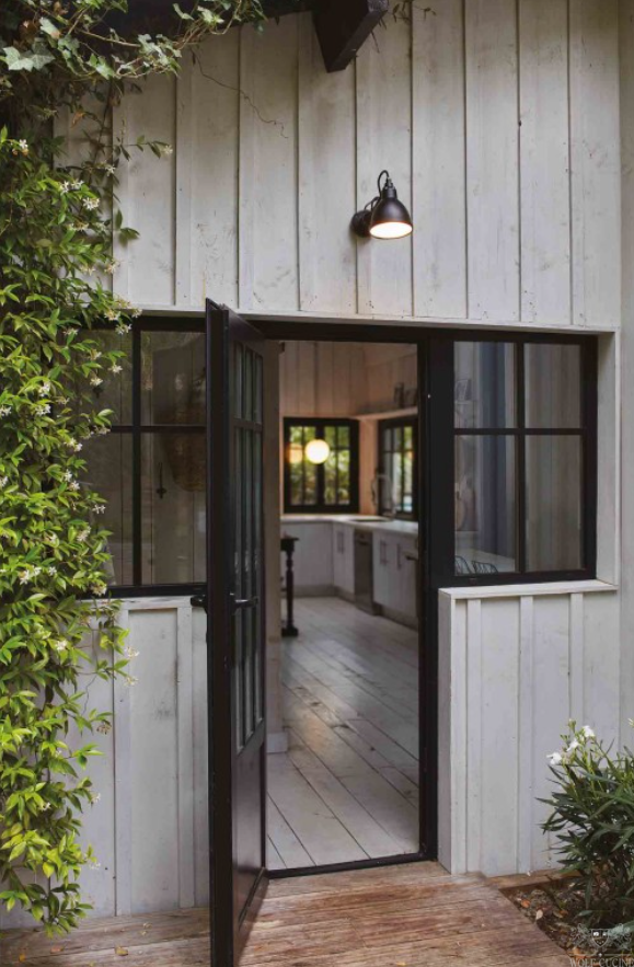 Светильник от DCW Editions - LAMPE GRAS N°304 CLASSIC OUTDOOR