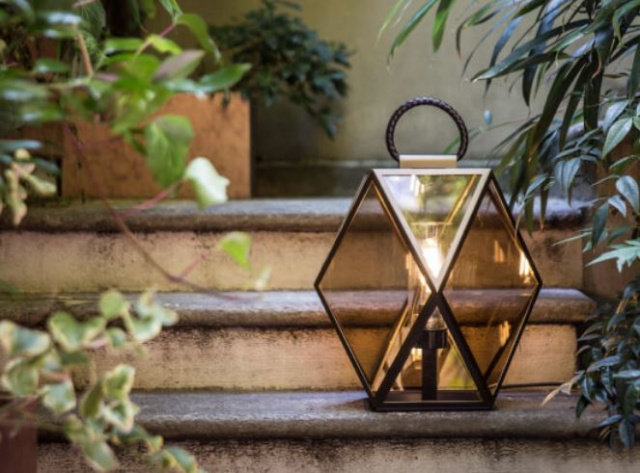 Итальянский светильник MUSE LANTERN OUTDOOR BATTERY от Contardi