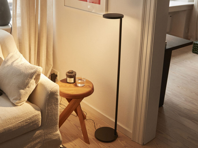 Итальянский светильник от Flos - Oblique Floor USB-C