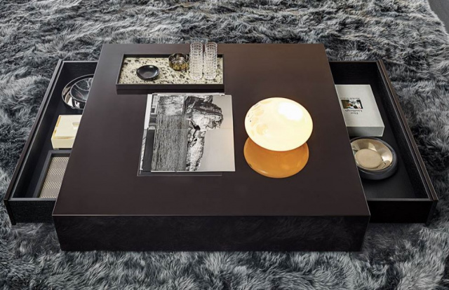 Итальянский журнальный столик Solid от Minotti
